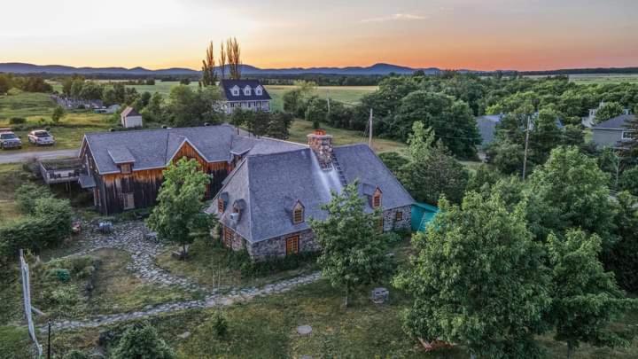 Auberge Le P'Tit Bonheur Saint-Laurent-de-l'ile d'Orleans Ngoại thất bức ảnh