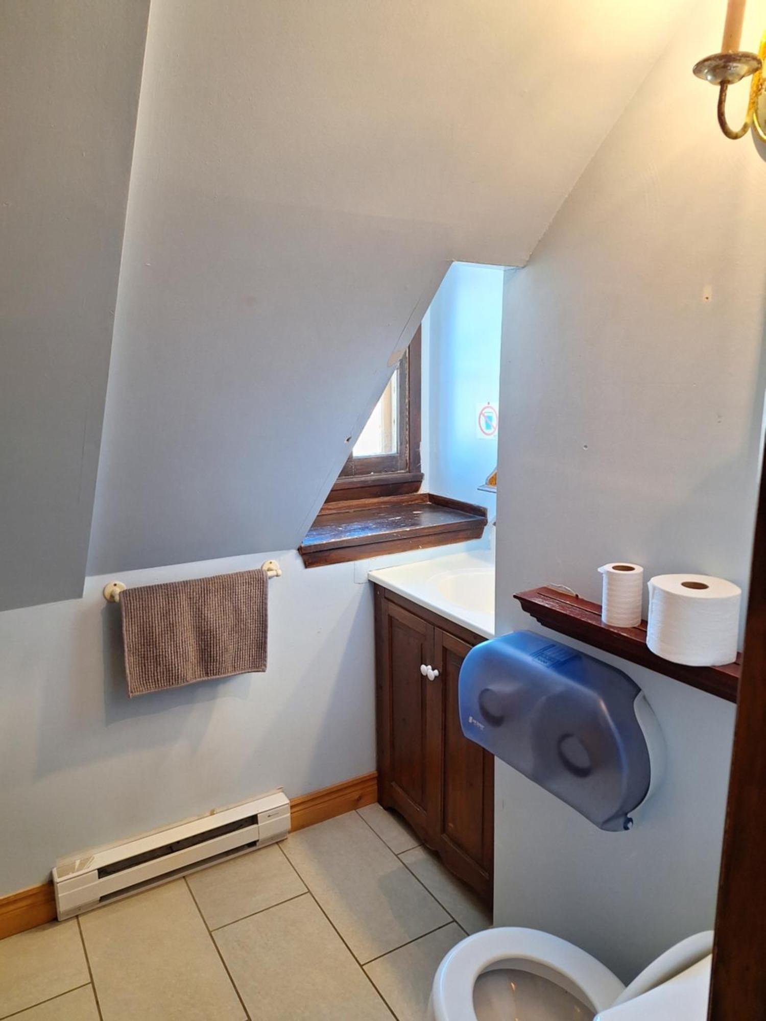 Auberge Le P'Tit Bonheur Saint-Laurent-de-l'ile d'Orleans Ngoại thất bức ảnh