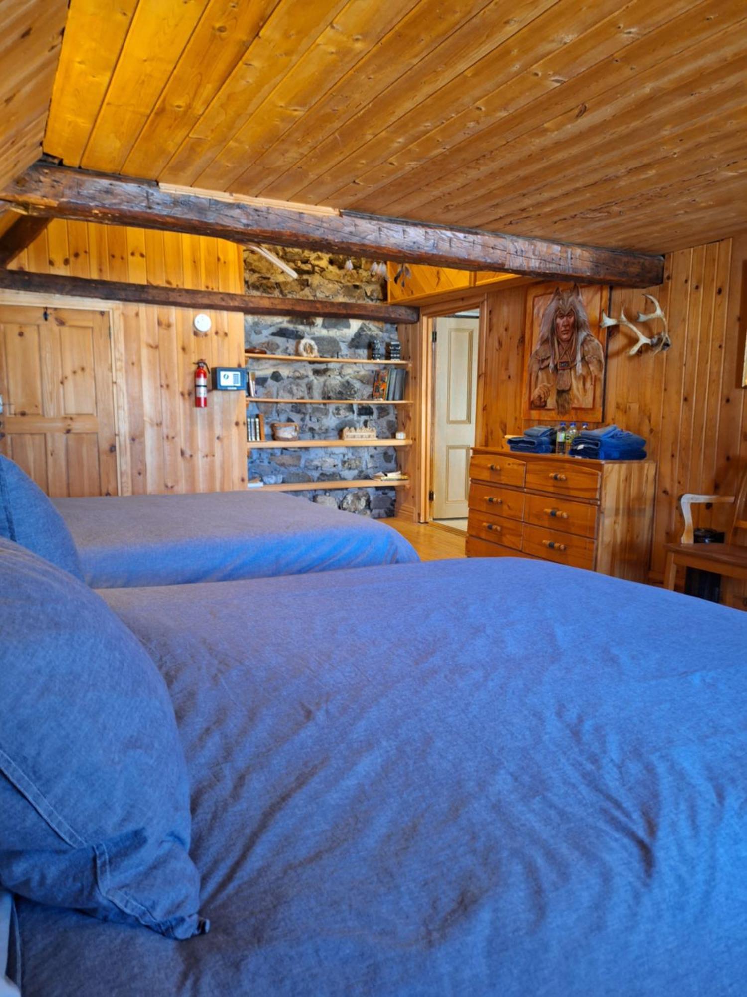 Auberge Le P'Tit Bonheur Saint-Laurent-de-l'ile d'Orleans Ngoại thất bức ảnh