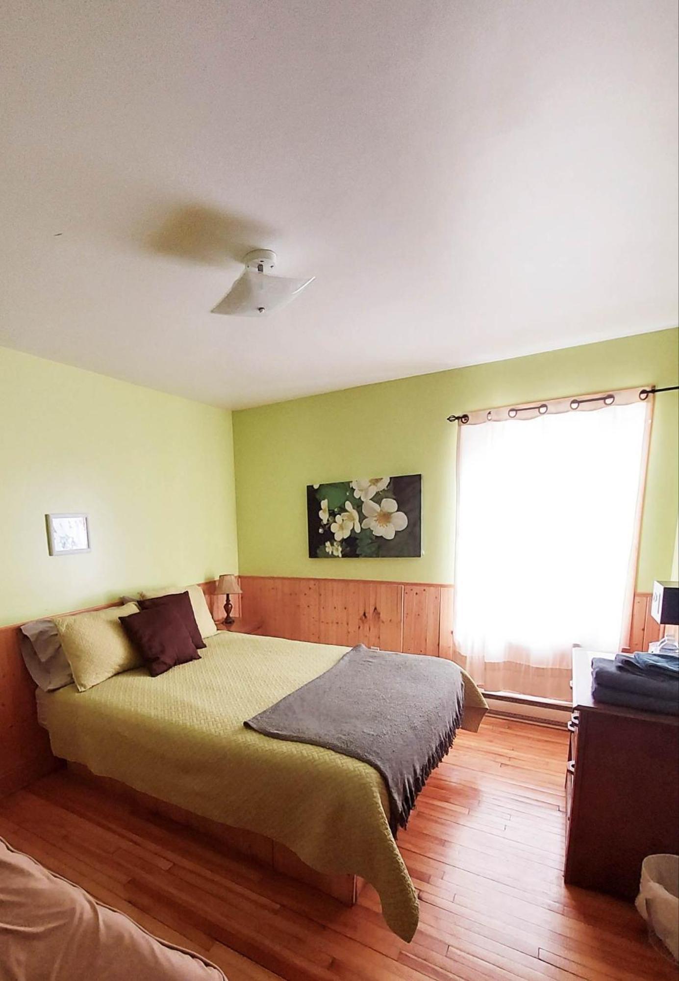 Auberge Le P'Tit Bonheur Saint-Laurent-de-l'ile d'Orleans Ngoại thất bức ảnh
